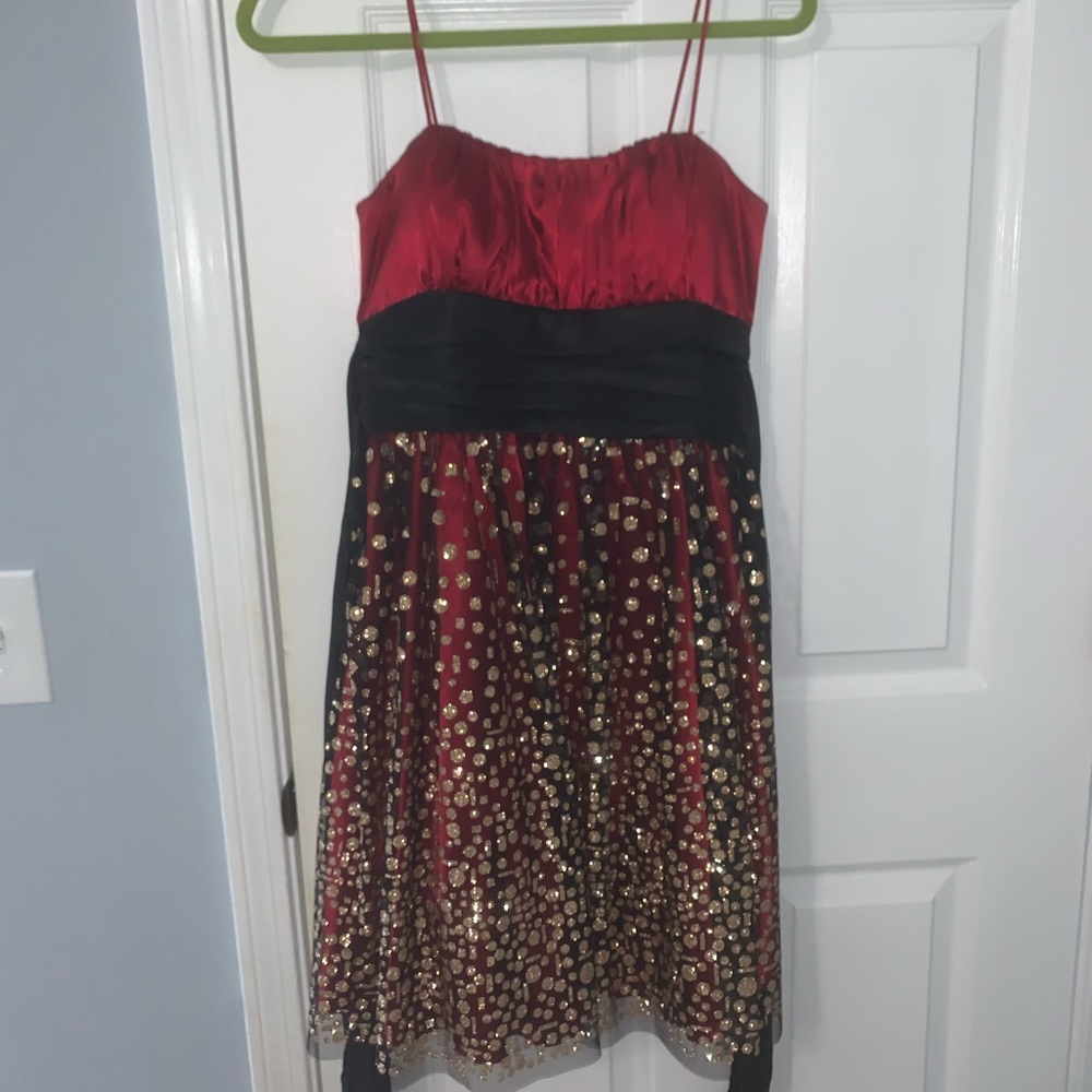 Blondie Nites Red and Black Homecoming Dress Size 7
